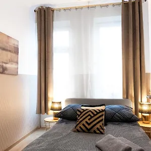 Clicktheflat Aleje Niepodleglosci Center Warszawa