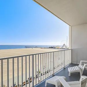 Apartment Belmont Towers 505 