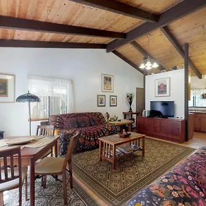 Holiday home Ekomomai Retreat 